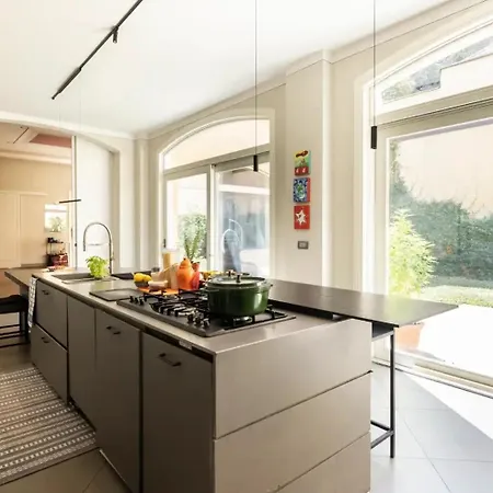 Maison Martina בית הארחה 3*